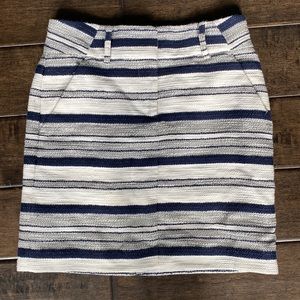 ❤️3/$30 Ann Taylor Loft Blue and White Striped Skirt